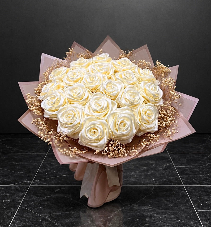 ‏Floral
